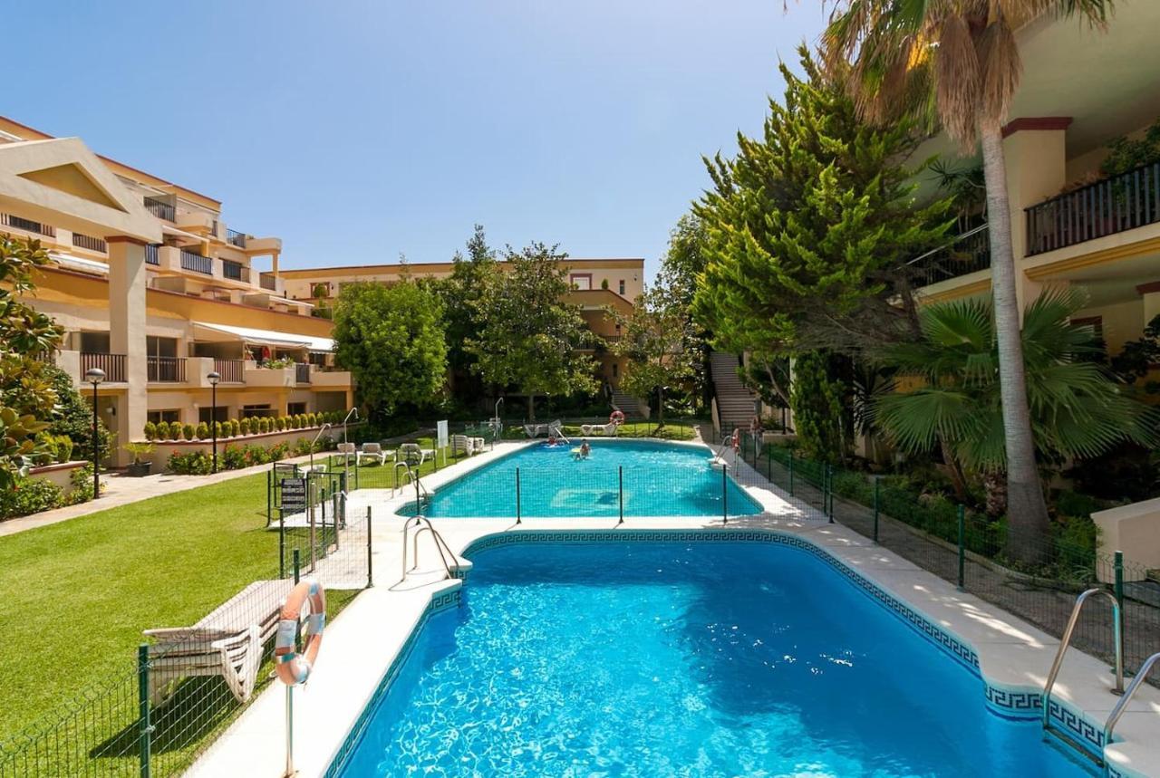 Oleholidays Romana Playa 146 Vistas Al Mar Marbella Eksteriør billede